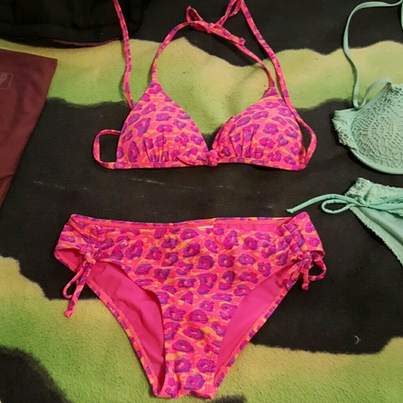 Cheetah Bathing suit set like new
