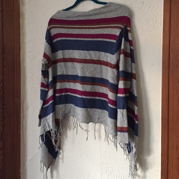 Poncho cardigan - Picture 2 of 3