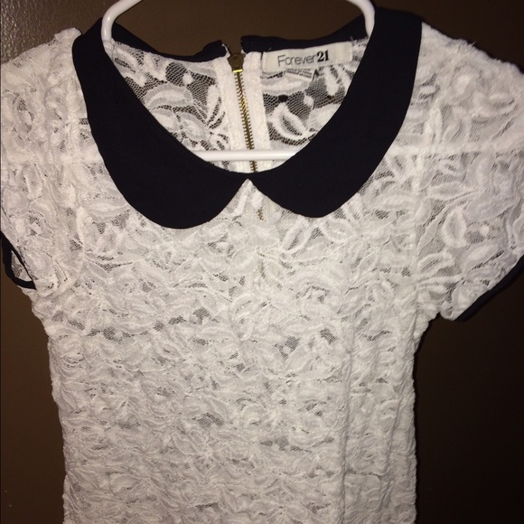 Forever21 white laced black collar shirt