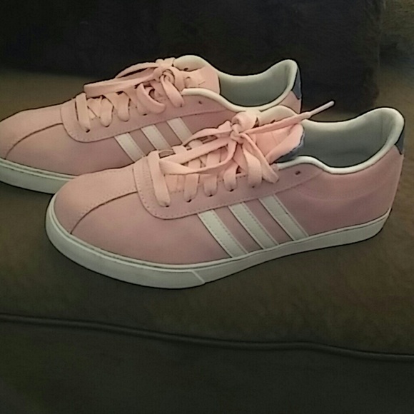 Adidas - Picture 4 of 4