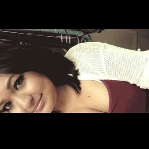 Meet your Posher, Desi