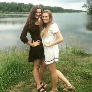 Meet your Posher, Brooke