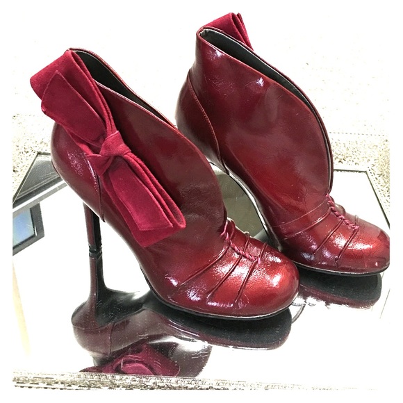 Bold Jessica Simpson booties.