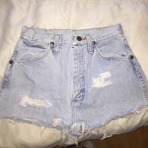 Levi Wrangler high rise festival shorts