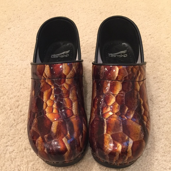Dansko size 38