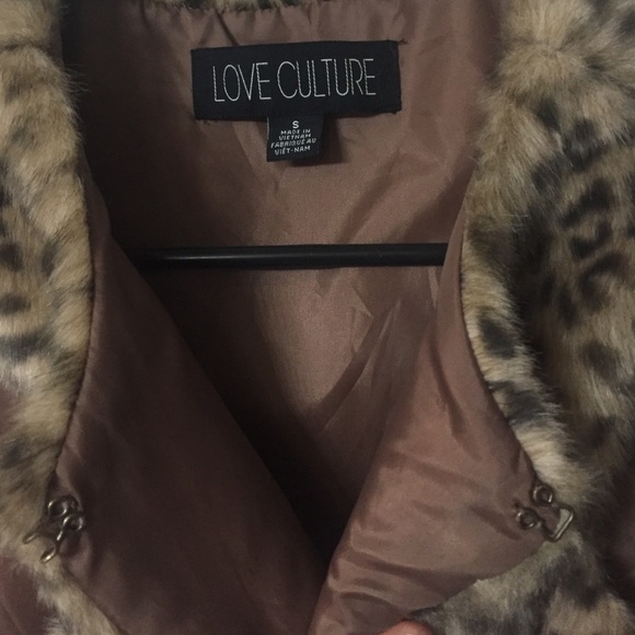 Crop Leopard Short Faux Fur Vest Women’s Fall & Winter Outerwear Sz Small - Picture 6 of 7