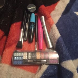 Eye makeup bundle