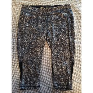 Patterned Workout Capris