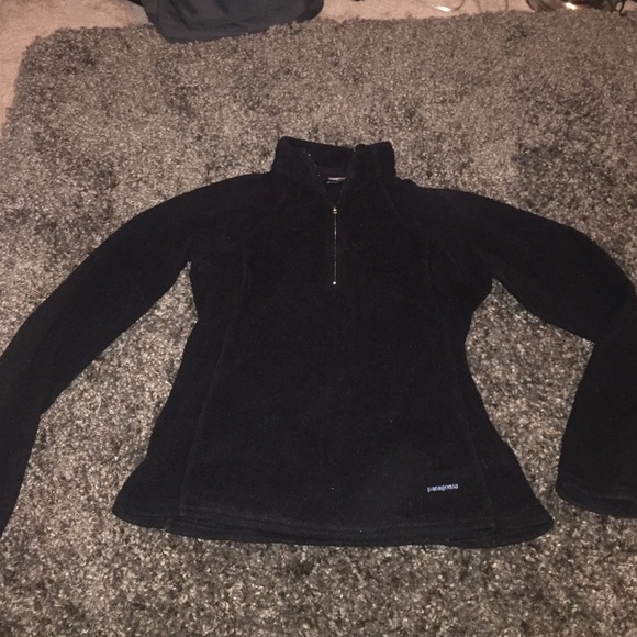Patagonia black pull over