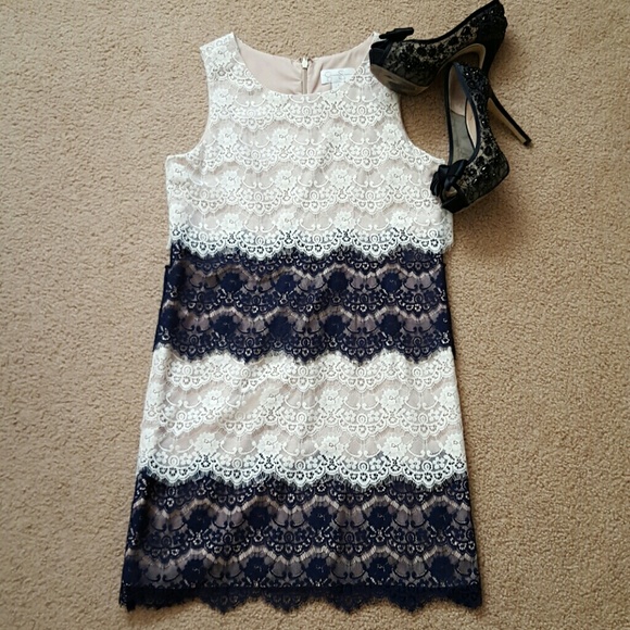 NWT Jessica Simpson white and navy lace dress