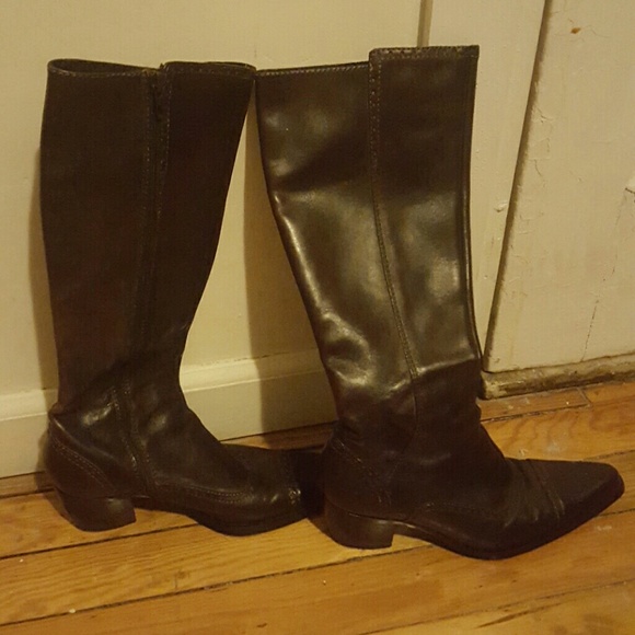 Nice boots - Picture 2 of 4