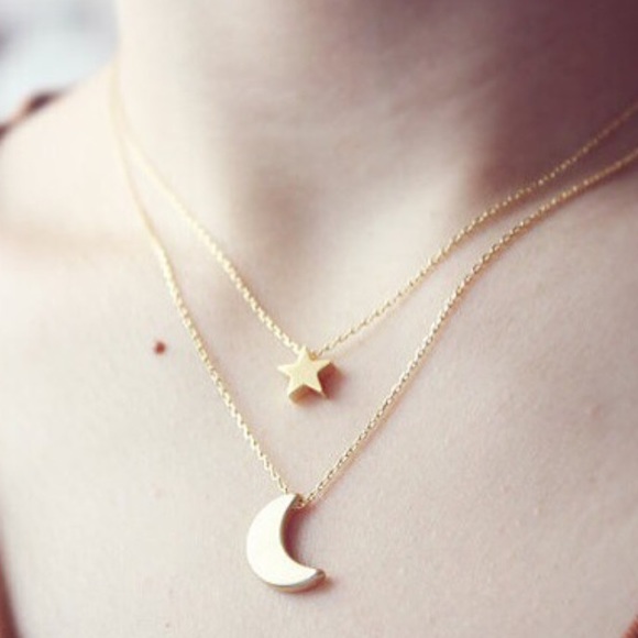 🎈✂️😄SALE! Star and moon necklace - Picture 2 of 2