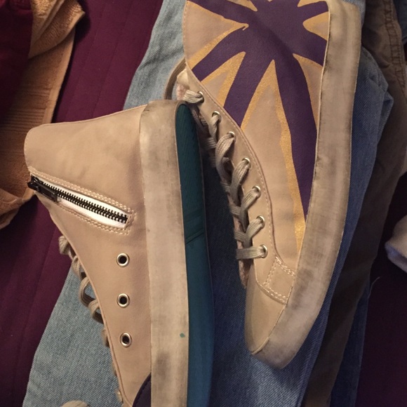 London Rebel sneakers 8.5 NEW