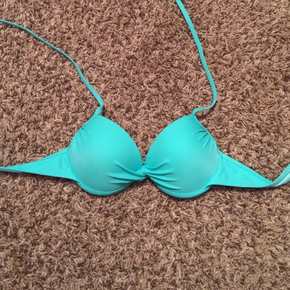 2 Bathing suit tops - Picture 1 of 2