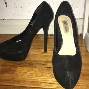Steve Madden size 7 suede