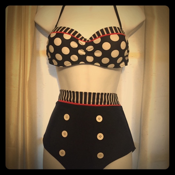 Other - ❤️ Black & White XL High Waisted Bikini Set ❤️