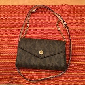 Michael Kors  Cross body  Wallet