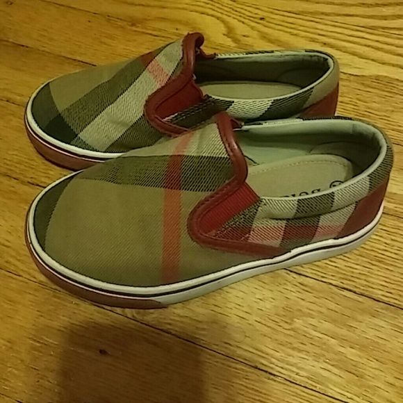 Burberry shoes