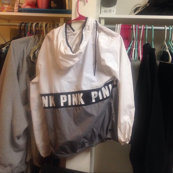 Traded✨ - Picture 2 of 3