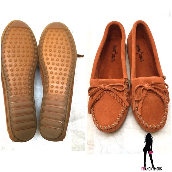 Minnetonka Nectarine Kitty Moc 7.5 - Picture 3 of 4