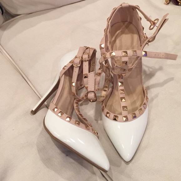 Valentino rockstud STYLE shoe