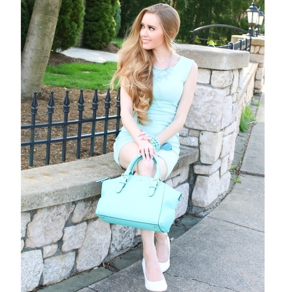 I N S T A G R A M - Picture 6 of 8