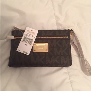 Brand New Michael Kors Wristlet