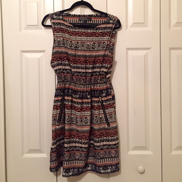Dresses & Skirts - Sleeveless print summer dress