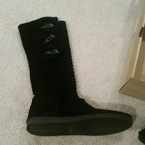 Bearpaw Sweater boots