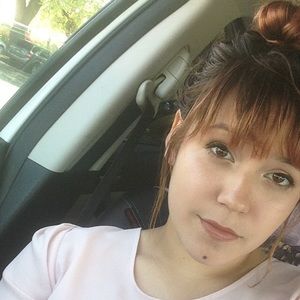 Meet your Posher, Angelica