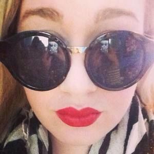 Meet your Posher, Victoria