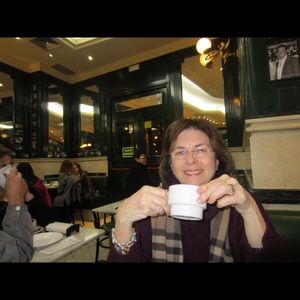 Meet your Posher, Anne