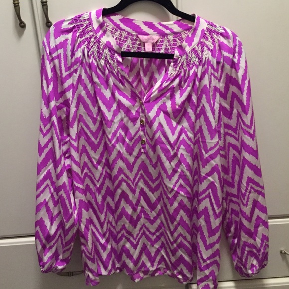Lilly Pulitzer Tops - Lilly Pulitzer Elsa top. Size Medium.
