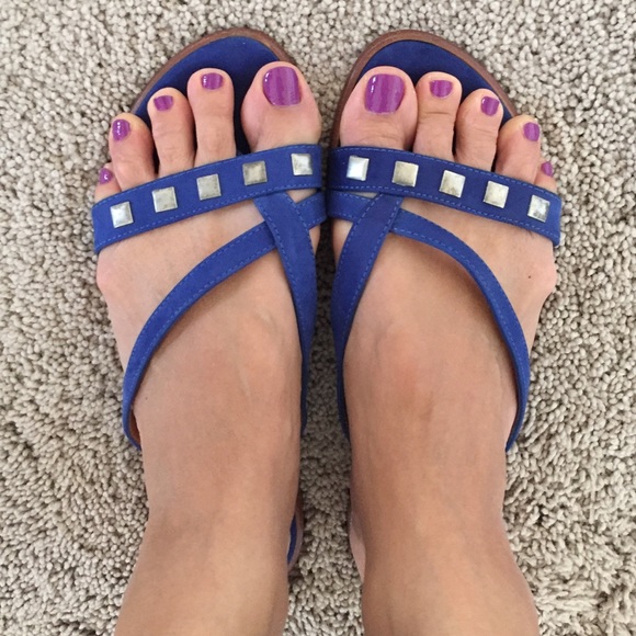 Blue Theory Thong Sandals