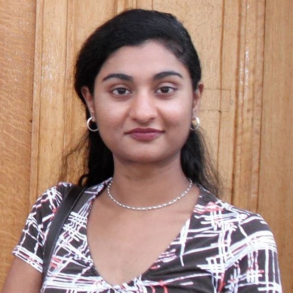 Meet your Posher, Priya