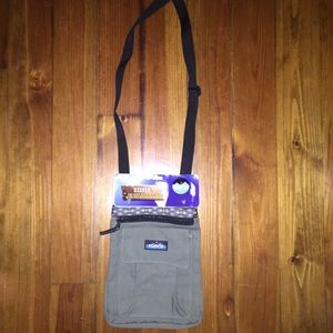 Kavu Keeper Crossbody Bag