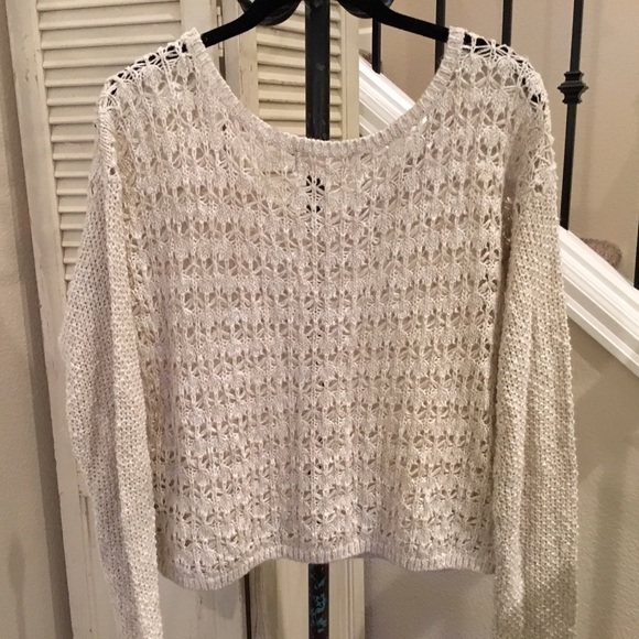 Hollister Co. | tan shimmer sweater - Picture 3 of 3