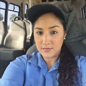 Meet your Posher, Maricel