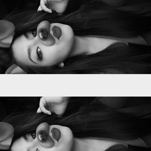 Meet your Posher, Crystal