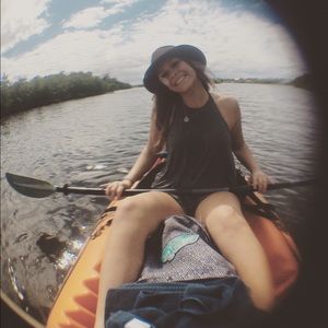 Meet your Posher, Bri