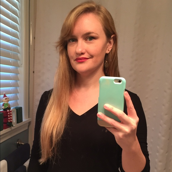 Meet your Posher, Erin - Picture 2 of 2