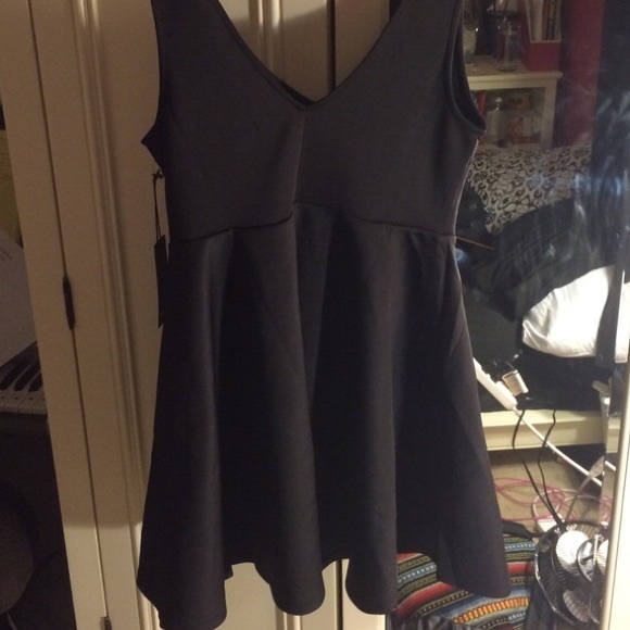 Little Black Dress ❤️ - Picture 3 of 3