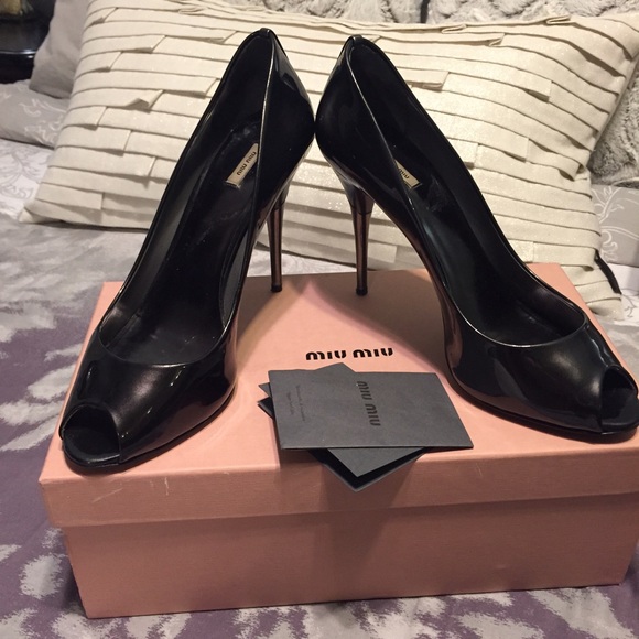Authentic Miu Miu patent leather peep toe pumps