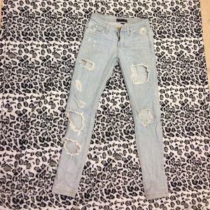 Destroyed light blue BDG jeans