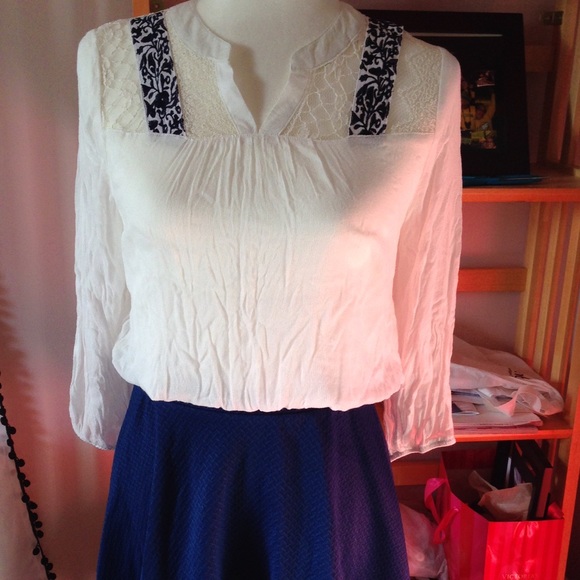White crinkle peasant blouse