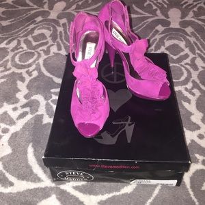 Steve Madden Magenta Suede Heels