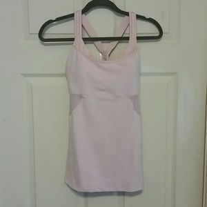 Lululemon top