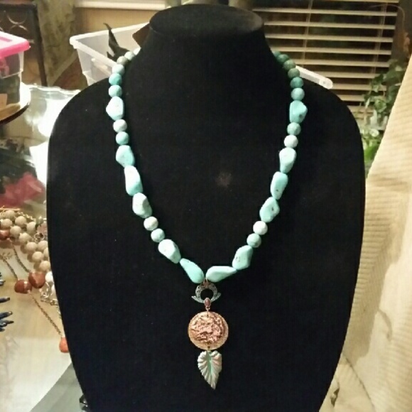 Handmade Beaded Necklace - Picture 1 of 1