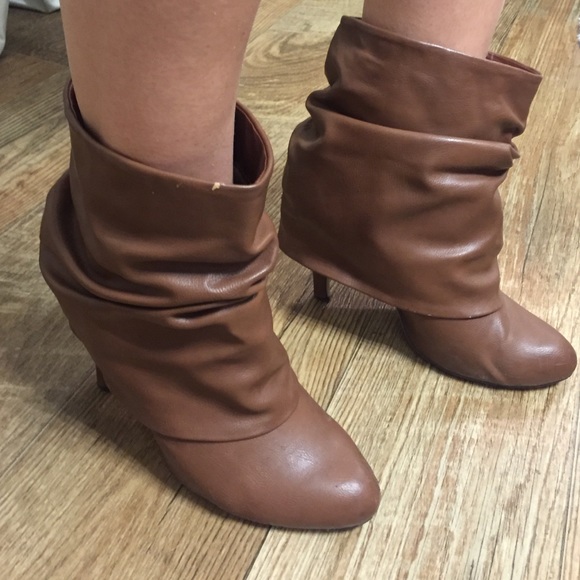 Leather high heel booties - Picture 3 of 3