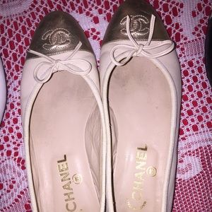 Chanel flats!